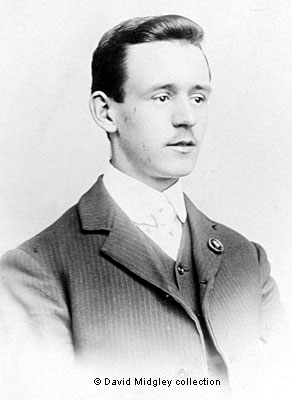 <b>John Brunt</b>, son of John Walter and Ann Brunt. - brunt_john_c1908