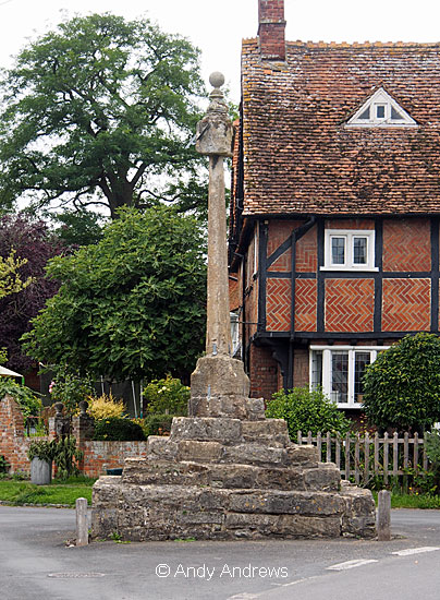 21st century photo of the Upper Cross